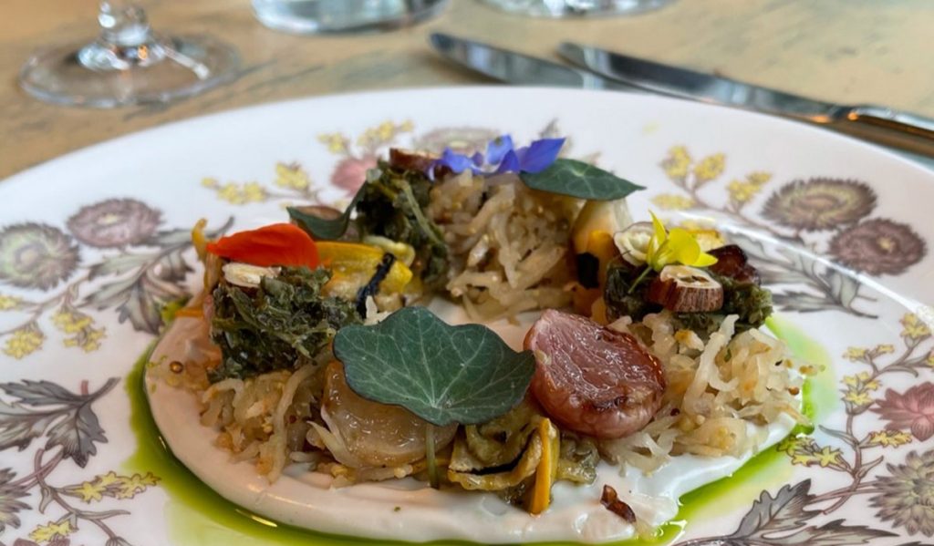 Guide to restaurants in Beaminster, featuring a selection of lovely local places to eat and enjoy during your stay.
